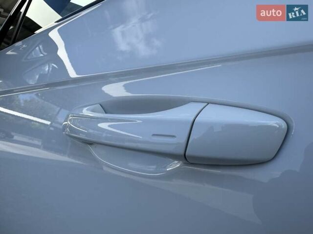 Белый Фольксваген Туарег, объемом двигателя 2.97 л и пробегом 148 тыс. км за 54500 $, фото 52 на Automoto.ua