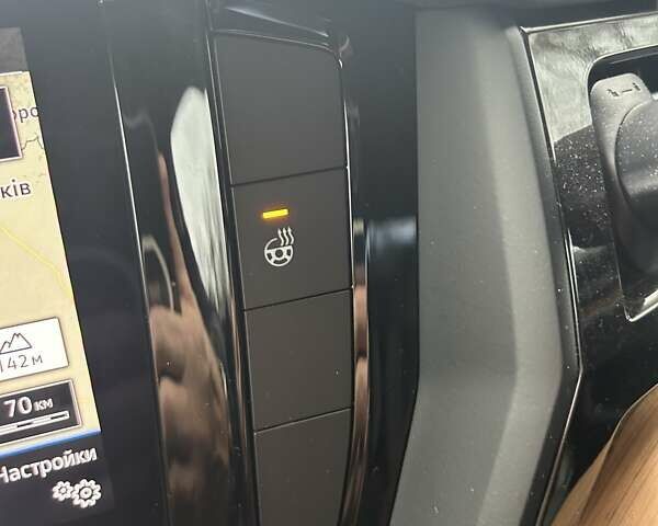 Білий Фольксваген Туарег, об'ємом двигуна 3 л та пробігом 95 тис. км за 53500 $, фото 26 на Automoto.ua