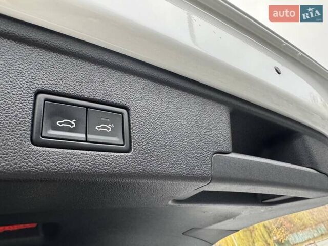 Білий Фольксваген Туарег, об'ємом двигуна 2.97 л та пробігом 148 тис. км за 53500 $, фото 35 на Automoto.ua