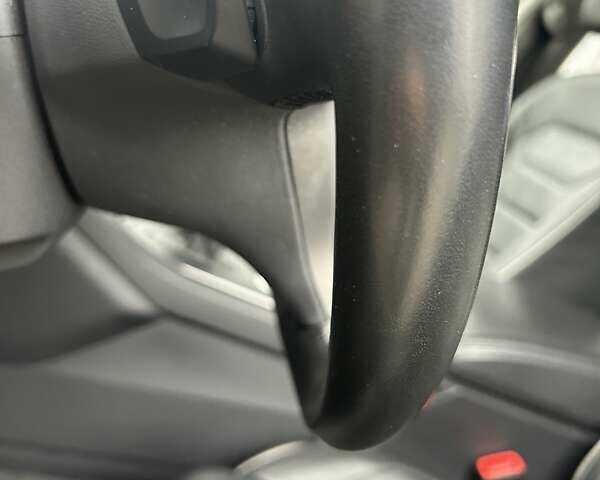 Білий Фольксваген Туарег, об'ємом двигуна 3 л та пробігом 95 тис. км за 53500 $, фото 58 на Automoto.ua