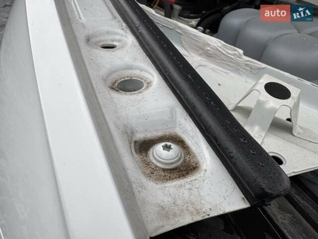 Білий Фольксваген Туарег, об'ємом двигуна 2.97 л та пробігом 148 тис. км за 53500 $, фото 40 на Automoto.ua