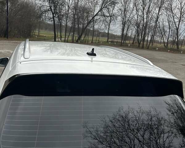 Білий Фольксваген Туарег, об'ємом двигуна 3 л та пробігом 95 тис. км за 53500 $, фото 34 на Automoto.ua