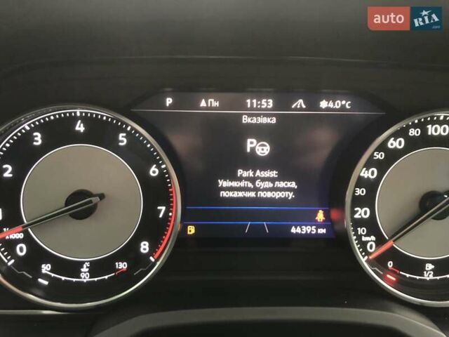 Белый Фольксваген Туарег, объемом двигателя 3 л и пробегом 44 тыс. км за 47000 $, фото 20 на Automoto.ua