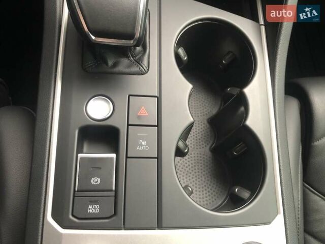 Белый Фольксваген Туарег, объемом двигателя 3 л и пробегом 44 тыс. км за 47000 $, фото 23 на Automoto.ua