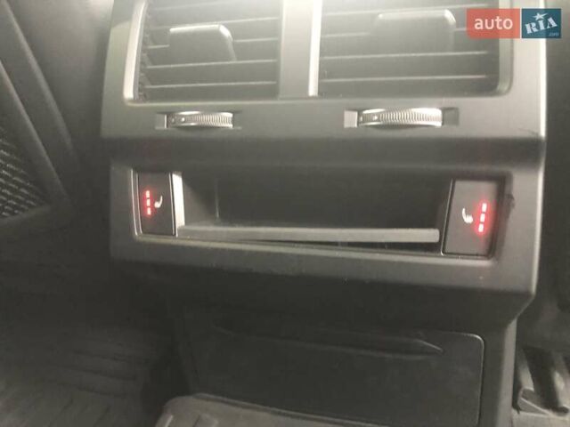 Белый Фольксваген Туарег, объемом двигателя 3 л и пробегом 44 тыс. км за 47000 $, фото 32 на Automoto.ua