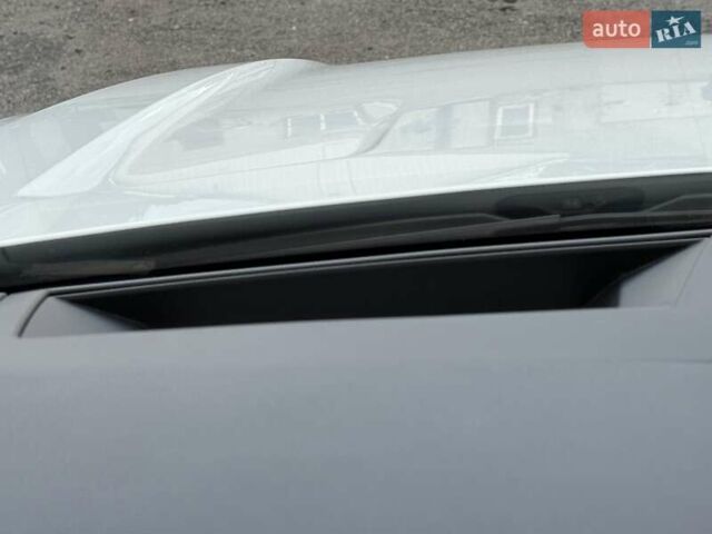 Белый Фольксваген Туарег, объемом двигателя 2.97 л и пробегом 90 тыс. км за 59989 $, фото 42 на Automoto.ua