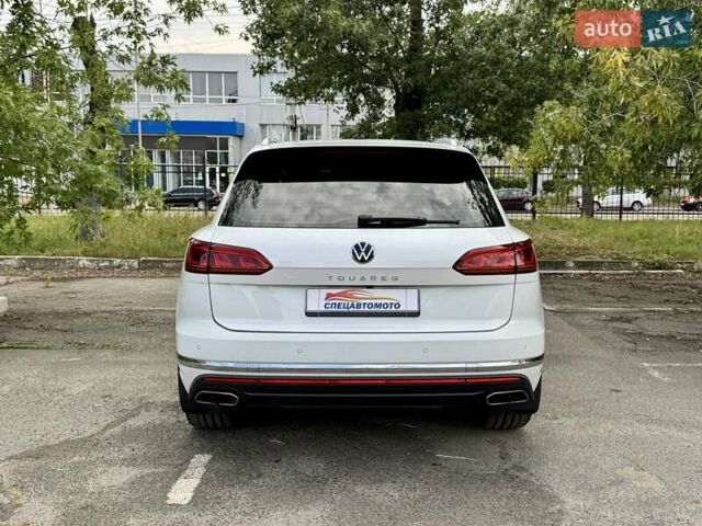 Белый Фольксваген Туарег, объемом двигателя 2.99 л и пробегом 40 тыс. км за 64990 $, фото 14 на Automoto.ua