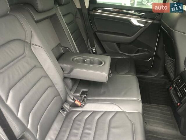 Белый Фольксваген Туарег, объемом двигателя 3 л и пробегом 44 тыс. км за 47000 $, фото 34 на Automoto.ua