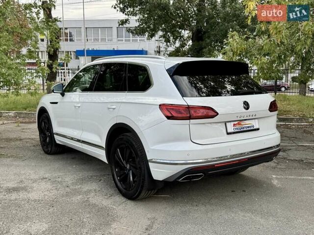 Белый Фольксваген Туарег, объемом двигателя 2.99 л и пробегом 40 тыс. км за 64990 $, фото 8 на Automoto.ua