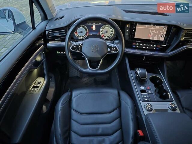 Білий Фольксваген Туарег, об'ємом двигуна 2.97 л та пробігом 48 тис. км за 48999 $, фото 14 на Automoto.ua