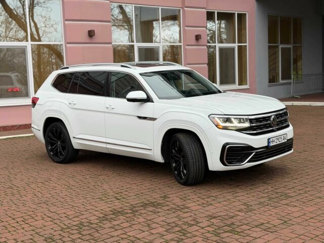 Білий Фольксваген Туарег, об'ємом двигуна 3.6 л та пробігом 61 тис. км за 33700 $, фото 2 на Automoto.ua