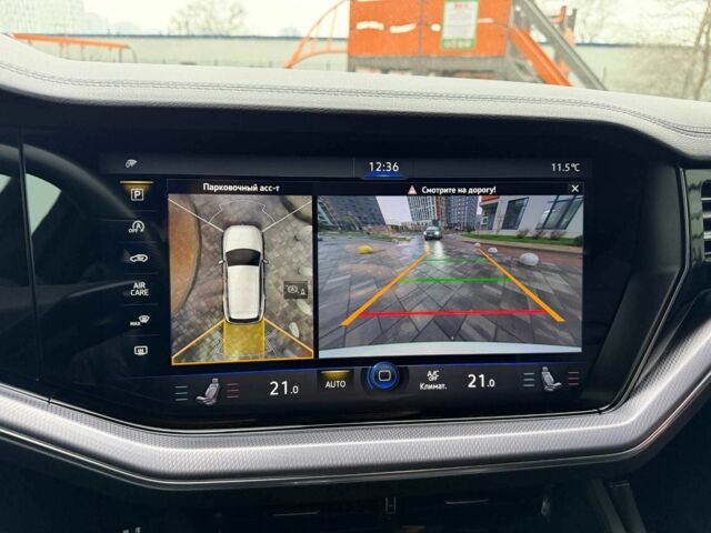 Білий Фольксваген Туарег, об'ємом двигуна 3 л та пробігом 63 тис. км за 62999 $, фото 20 на Automoto.ua