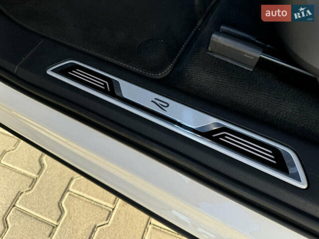 Белый Фольксваген Туарег, объемом двигателя 2.97 л и пробегом 138 тыс. км за 63000 $, фото 21 на Automoto.ua