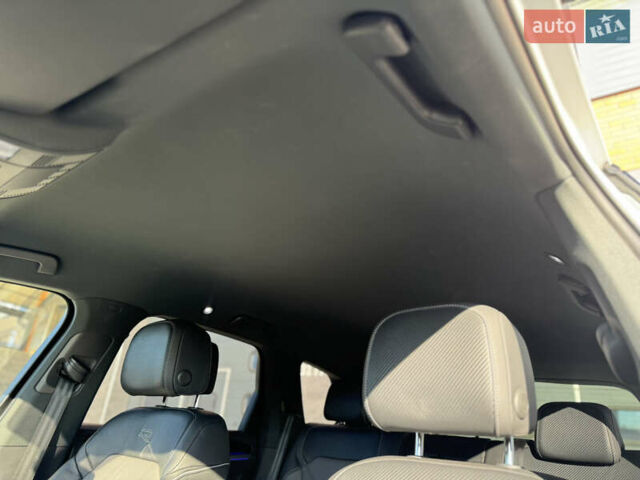 Белый Фольксваген Туарег, объемом двигателя 2.97 л и пробегом 138 тыс. км за 63000 $, фото 24 на Automoto.ua