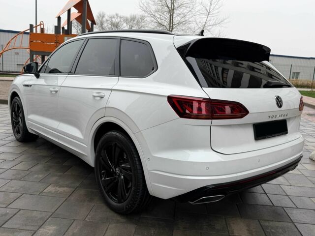 Білий Фольксваген Туарег, об'ємом двигуна 3 л та пробігом 63 тис. км за 62999 $, фото 9 на Automoto.ua