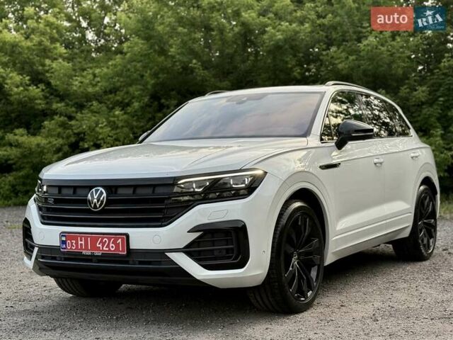 Белый Фольксваген Туарег, объемом двигателя 2.97 л и пробегом 131 тыс. км за 61990 $, фото 5 на Automoto.ua