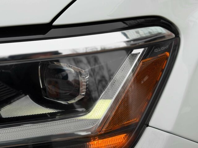 Білий Фольксваген Туарег, об'ємом двигуна 3.6 л та пробігом 61 тис. км за 33700 $, фото 23 на Automoto.ua