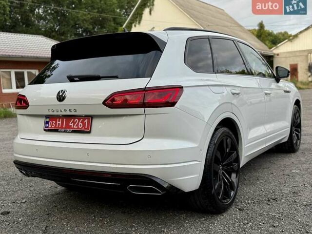 Белый Фольксваген Туарег, объемом двигателя 2.97 л и пробегом 131 тыс. км за 61990 $, фото 10 на Automoto.ua