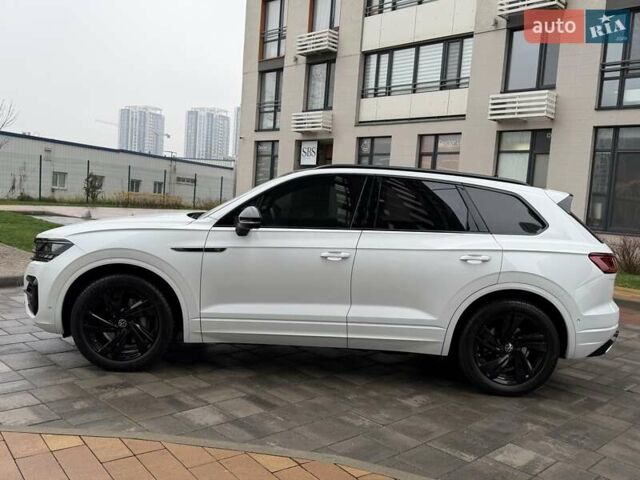 Белый Фольксваген Туарег, объемом двигателя 3 л и пробегом 63 тыс. км за 62999 $, фото 10 на Automoto.ua
