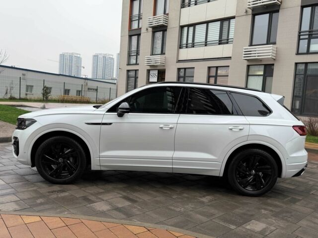 Білий Фольксваген Туарег, об'ємом двигуна 3 л та пробігом 63 тис. км за 62999 $, фото 10 на Automoto.ua