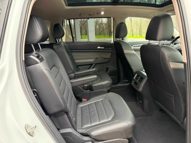 Білий Фольксваген Туарег, об'ємом двигуна 3.6 л та пробігом 61 тис. км за 33700 $, фото 17 на Automoto.ua