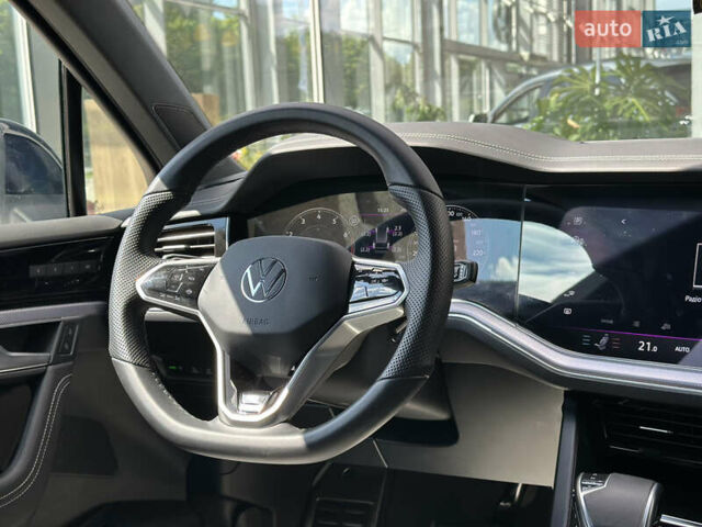 Білий Фольксваген Туарег, об'ємом двигуна 2.99 л та пробігом 26 тис. км за 69999 $, фото 19 на Automoto.ua