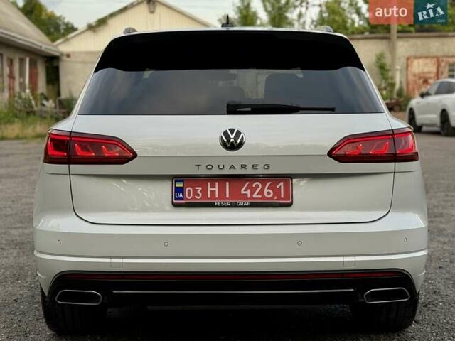 Белый Фольксваген Туарег, объемом двигателя 2.97 л и пробегом 131 тыс. км за 61990 $, фото 14 на Automoto.ua