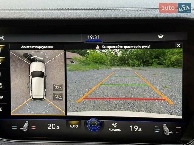 Белый Фольксваген Туарег, объемом двигателя 2.97 л и пробегом 131 тыс. км за 61990 $, фото 43 на Automoto.ua