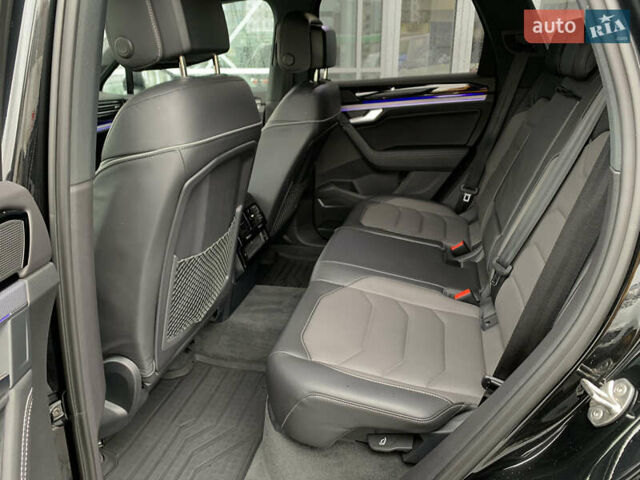 Білий Фольксваген Туарег, об'ємом двигуна 2.99 л та пробігом 88 тис. км за 64000 $, фото 9 на Automoto.ua