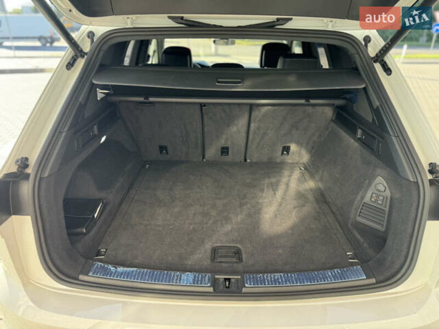 Белый Фольксваген Туарег, объемом двигателя 2.97 л и пробегом 135 тыс. км за 65700 $, фото 34 на Automoto.ua