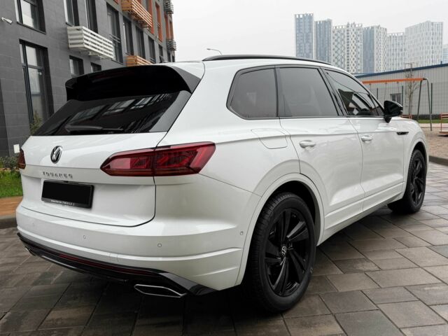 Білий Фольксваген Туарег, об'ємом двигуна 3 л та пробігом 63 тис. км за 62999 $, фото 7 на Automoto.ua