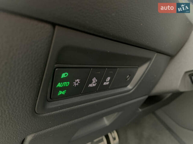 Білий Фольксваген Туарег, об'ємом двигуна 2.99 л та пробігом 88 тис. км за 64000 $, фото 12 на Automoto.ua