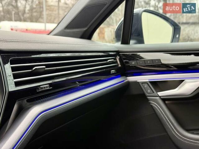 Білий Фольксваген Туарег, об'ємом двигуна 2.97 л та пробігом 79 тис. км за 63700 $, фото 51 на Automoto.ua