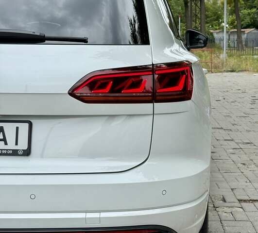 Білий Фольксваген Туарег, об'ємом двигуна 2.97 л та пробігом 77 тис. км за 64900 $, фото 15 на Automoto.ua