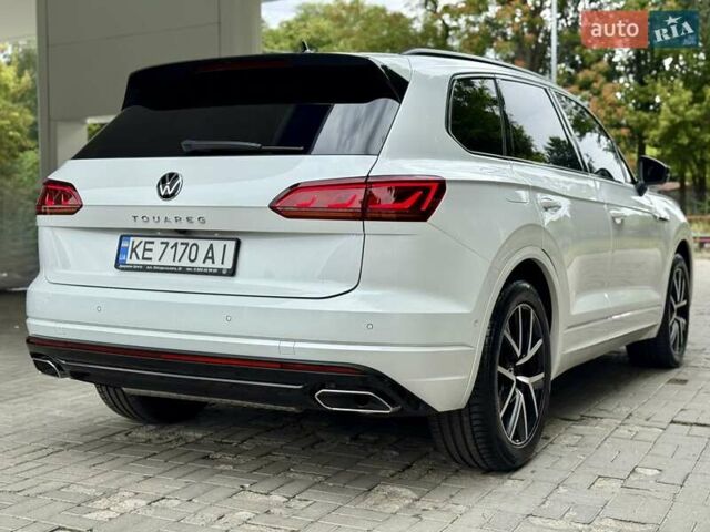 Білий Фольксваген Туарег, об'ємом двигуна 2.97 л та пробігом 77 тис. км за 64900 $, фото 14 на Automoto.ua
