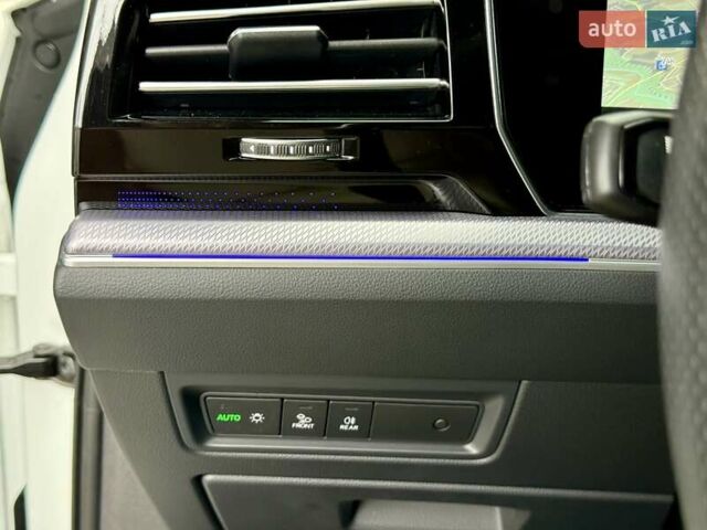 Білий Фольксваген Туарег, об'ємом двигуна 2.97 л та пробігом 77 тис. км за 64900 $, фото 43 на Automoto.ua