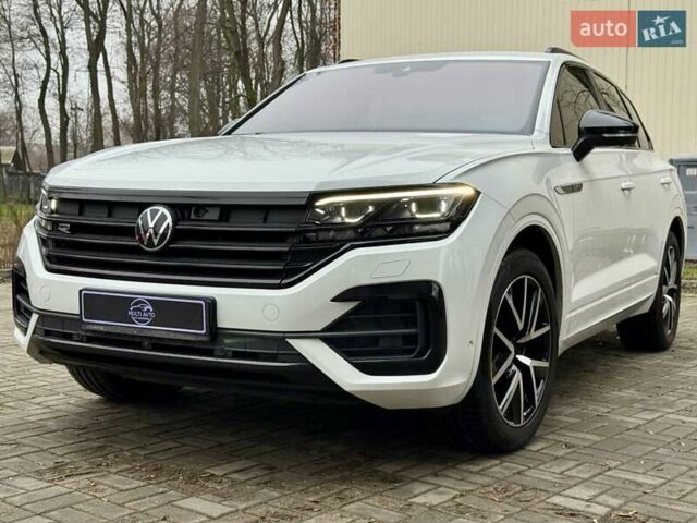 Білий Фольксваген Туарег, об'ємом двигуна 2.97 л та пробігом 79 тис. км за 63700 $, фото 2 на Automoto.ua