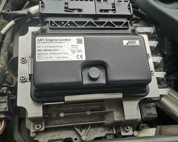 Белый Фольксваген Туарег, объемом двигателя 3 л и пробегом 55 тыс. км за 85500 $, фото 22 на Automoto.ua