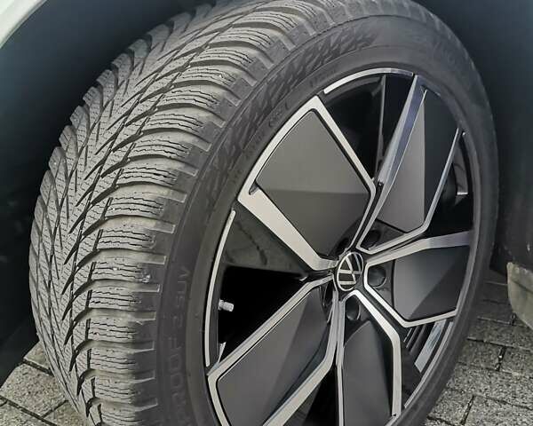 Белый Фольксваген Туарег, объемом двигателя 3 л и пробегом 55 тыс. км за 85500 $, фото 13 на Automoto.ua