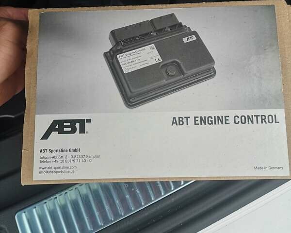 Белый Фольксваген Туарег, объемом двигателя 3 л и пробегом 55 тыс. км за 85500 $, фото 16 на Automoto.ua