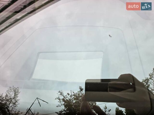 Белый Фольксваген Туарег, объемом двигателя 3 л и пробегом 32 тыс. км за 76890 $, фото 58 на Automoto.ua