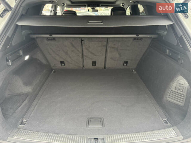 Білий Фольксваген Туарег, об'ємом двигуна 2.97 л та пробігом 33 тис. км за 76900 $, фото 14 на Automoto.ua