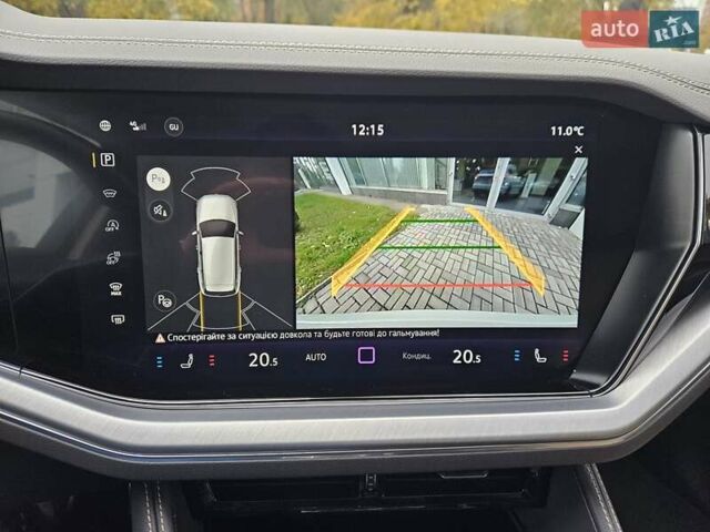 Белый Фольксваген Туарег, объемом двигателя 3 л и пробегом 32 тыс. км за 76890 $, фото 50 на Automoto.ua