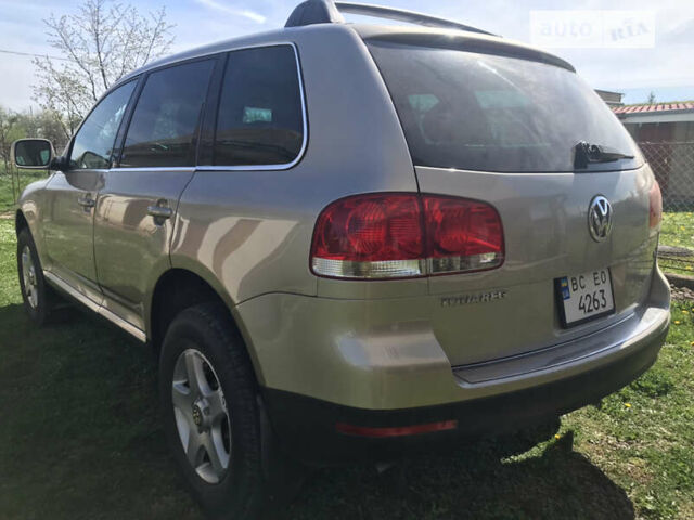 Бежевый Фольксваген Туарег, объемом двигателя 3.2 л и пробегом 332 тыс. км за 6500 $, фото 4 на Automoto.ua