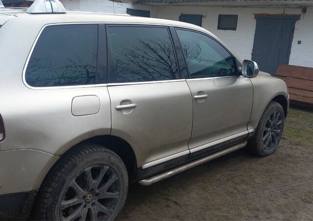 Бежевый Фольксваген Туарег, объемом двигателя 3 л и пробегом 298 тыс. км за 7950 $, фото 6 на Automoto.ua