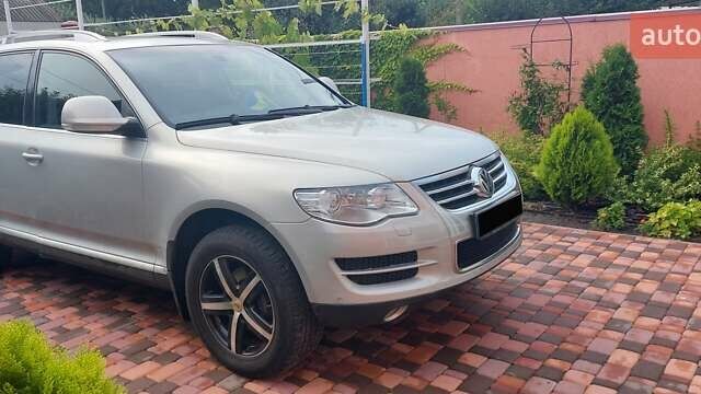 Бежевый Фольксваген Туарег, объемом двигателя 2.97 л и пробегом 307 тыс. км за 16250 $, фото 4 на Automoto.ua