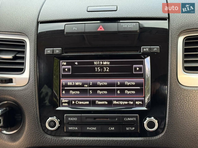 Бежевый Фольксваген Туарег, объемом двигателя 3 л и пробегом 180 тыс. км за 16000 $, фото 31 на Automoto.ua