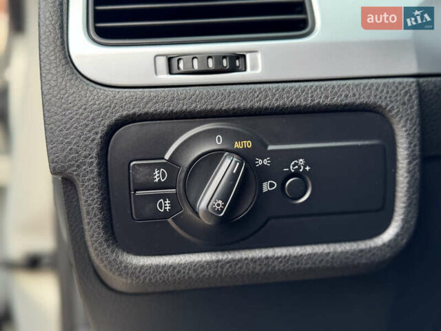 Бежевый Фольксваген Туарег, объемом двигателя 3 л и пробегом 180 тыс. км за 16000 $, фото 27 на Automoto.ua