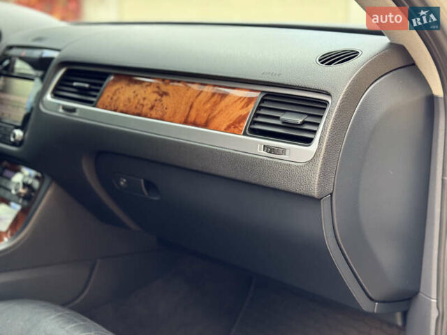 Бежевый Фольксваген Туарег, объемом двигателя 3 л и пробегом 180 тыс. км за 16000 $, фото 23 на Automoto.ua