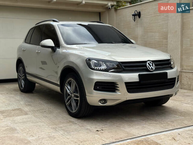 Бежевый Фольксваген Туарег, объемом двигателя 3 л и пробегом 180 тыс. км за 16000 $, фото 15 на Automoto.ua